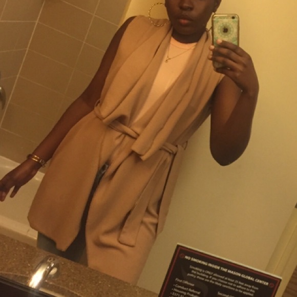 Boohoo Sleeveless Duster / I accept Offers - Picture 2 of 2